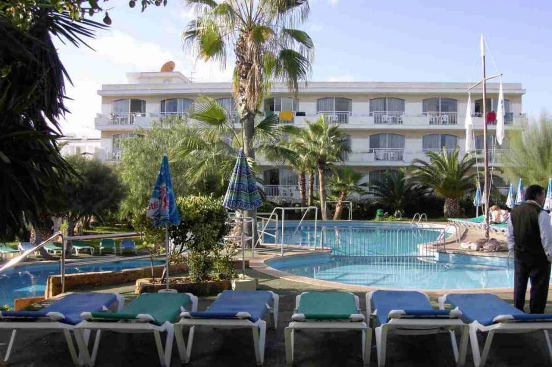 Haupthaus und Pool Club Simó Hotel by Senator