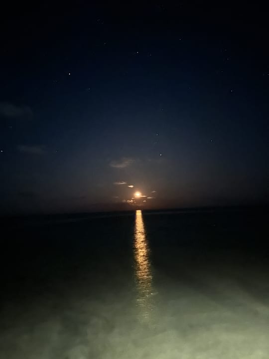 Außenansicht Centara Ras Fushi Resort & Spa Maldives