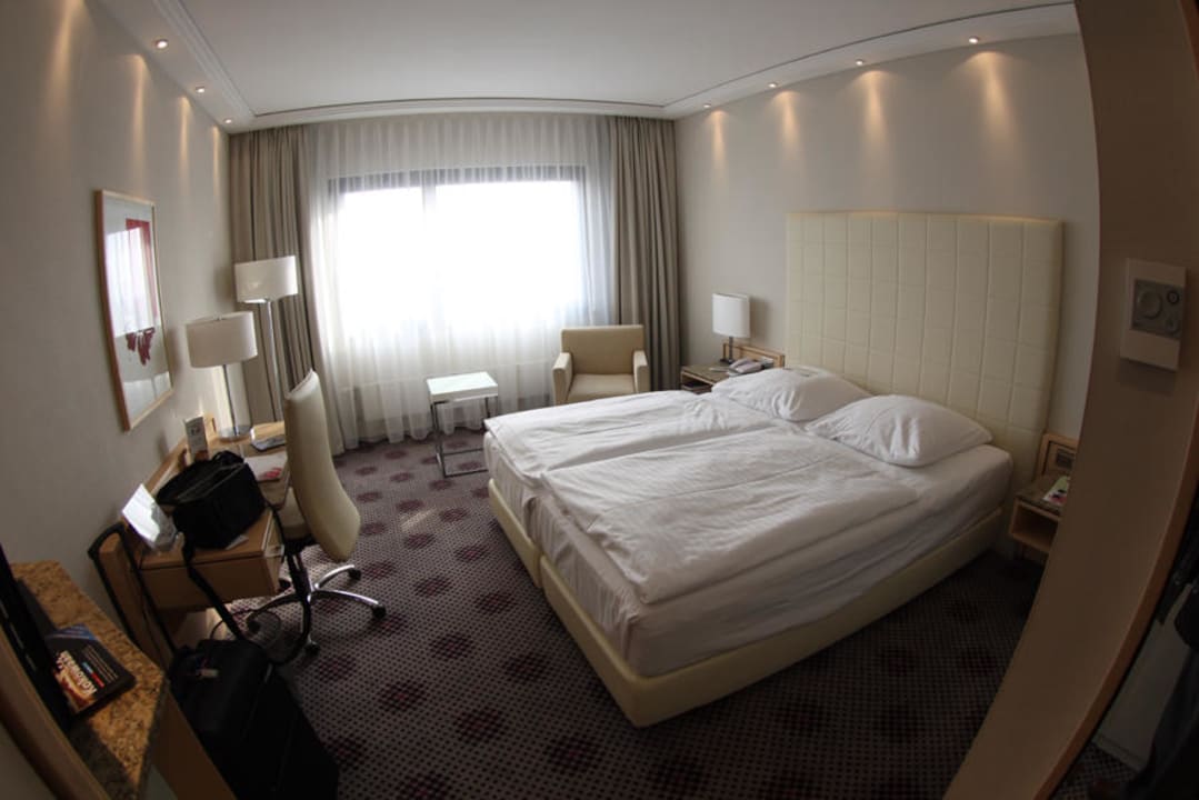 Blick ins Zimmer Hotel The Westin Leipzig