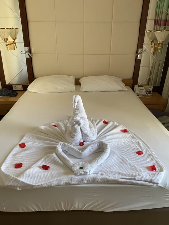 Zimmer Dream World Aqua Hotel