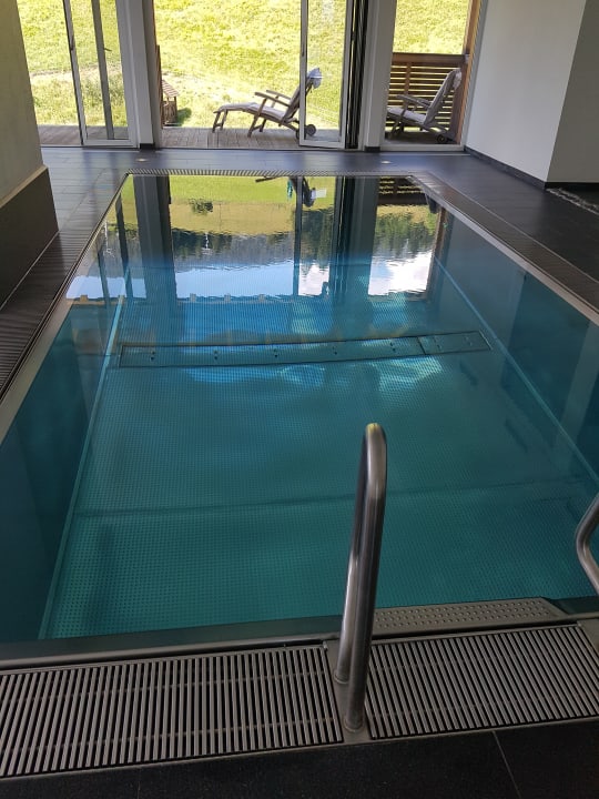 Pool Boutique Hotel Bellevue Lermoos