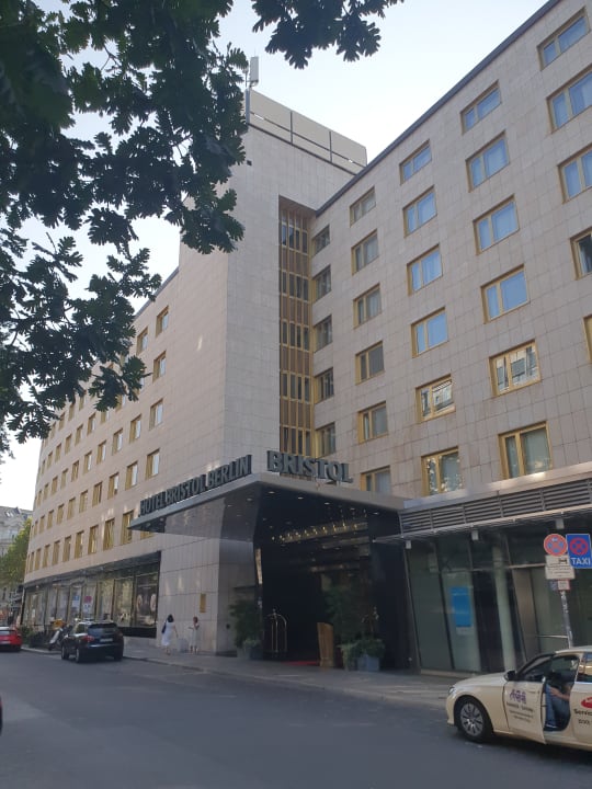 Außenansicht Hotel Bristol Berlin