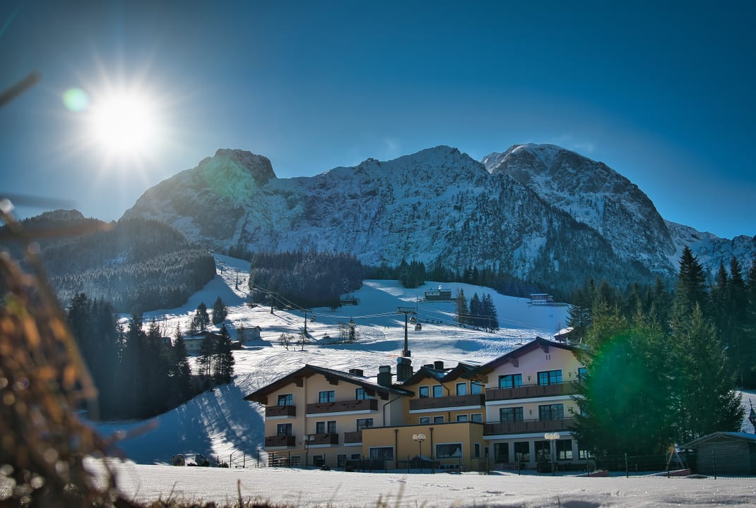 Außenansicht Gasthaus Landhotel Traunstein