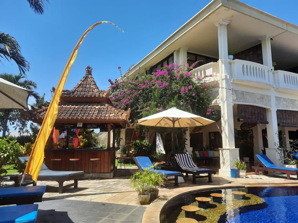 Pool Bali Paradise Hotel