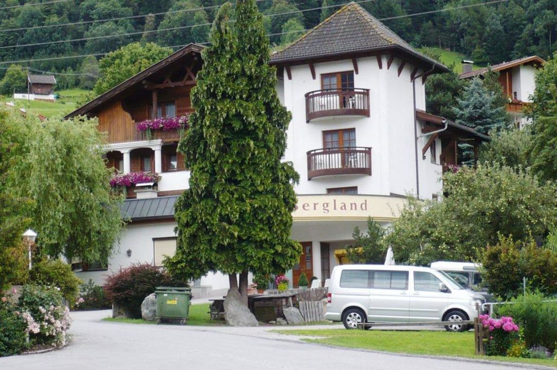 Gästehaus gegenüber dem Stammhaus Ferienhotel Bergland