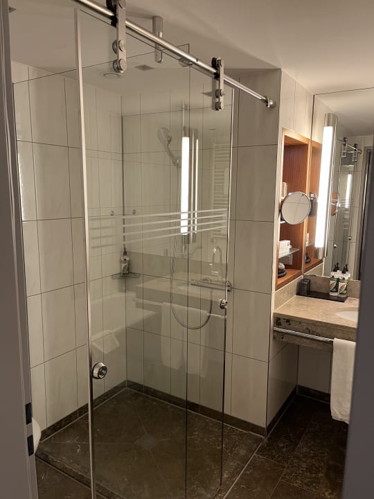 Zimmer Dorint Hotel am Heumarkt Köln
