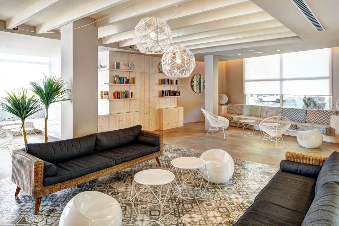 Lobby Protur Floriana Resort Aparthotel