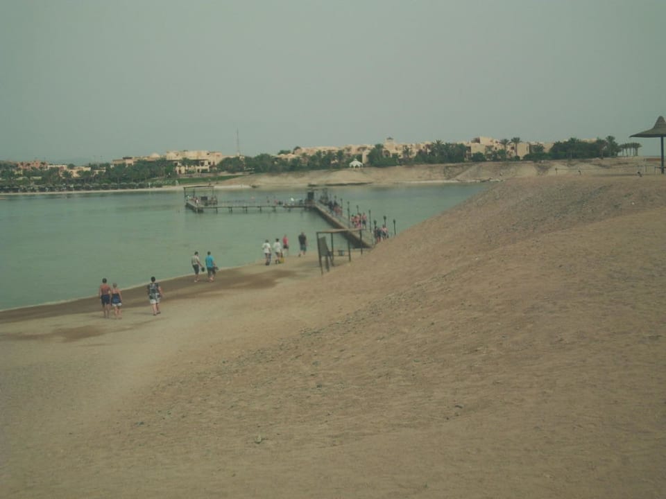 Weg zum Steg TUI BLUE Samaya