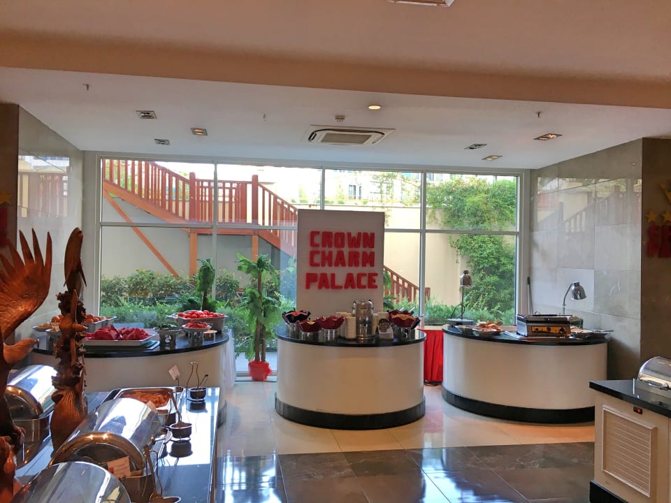 Gastro Well Palace Side