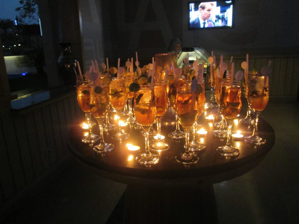 Drinki w lobby Pickalbatros Aqua Park Resort - Hurghada