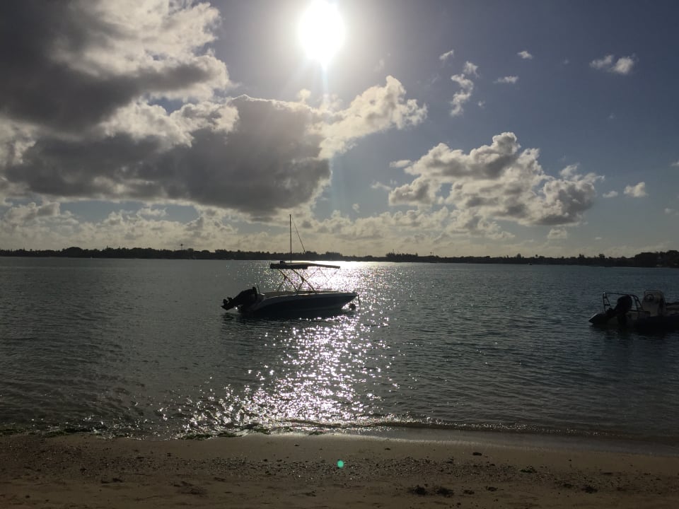 Strand Ocean Villas Hotel