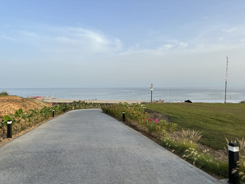 Gartenanlage Jacaranda Luxury Resort