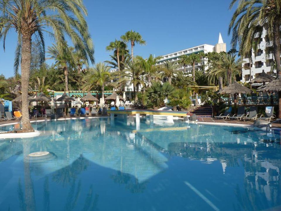 Poolanlage Corallium Beach by Lopesan Hotels - Adults only