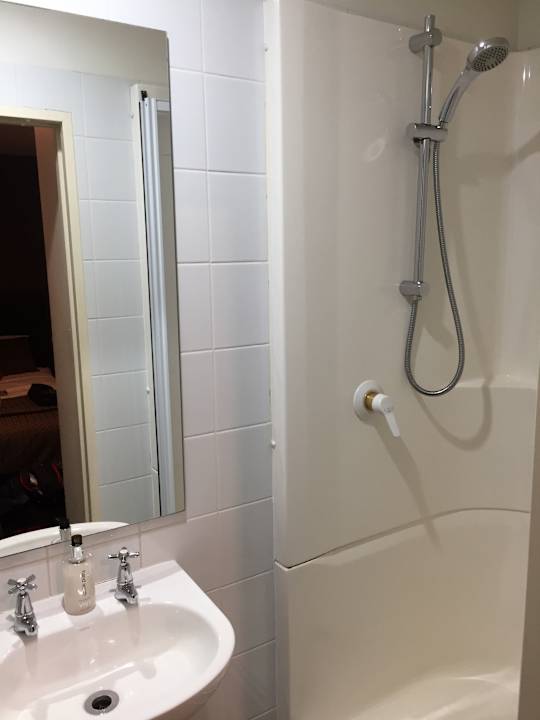 Zimmer Hotel Drifters Inn