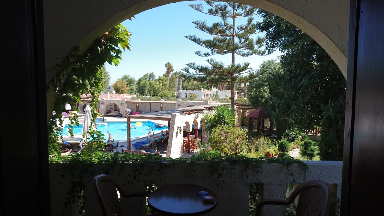 Pool Gaia Garden Hotel