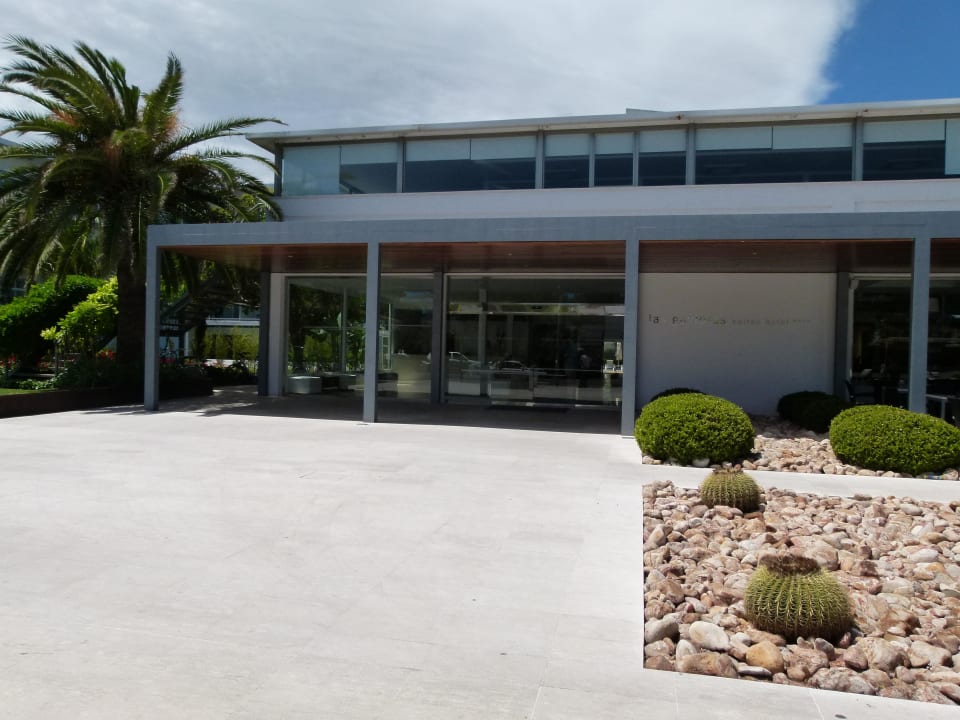 Eingang Las Gaviotas Suites Hotel