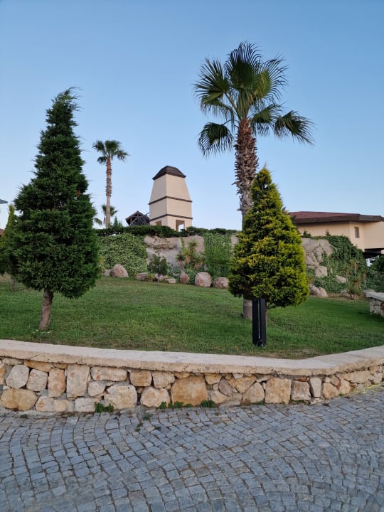 Gartenanlage Royal Teos Thermal Resort Clinic & SPA