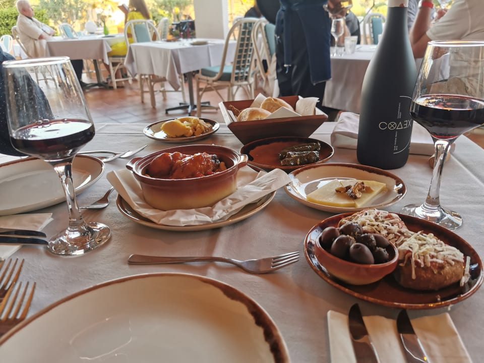 Gastro Anissa Beach & Village