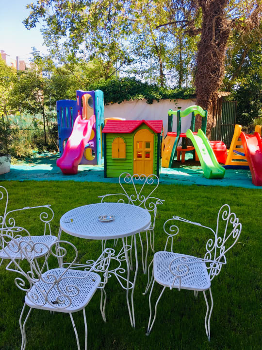 Gartenanlage Hotel Rondinella