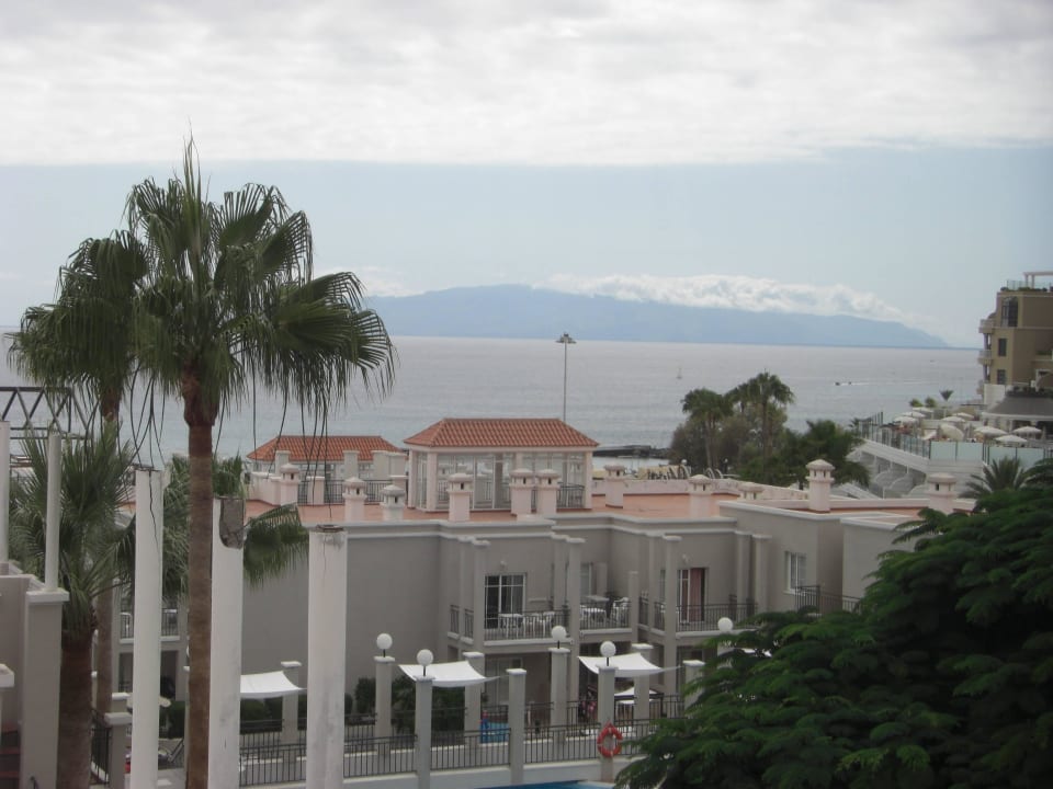 Ausblick vom Dach eines Goldappartements Los Olivos Beach Resort