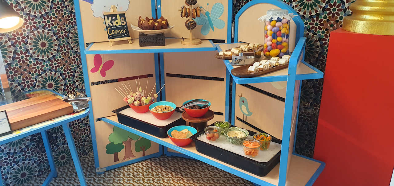 Gastro Hilton Salwa Beach Resort and Villas