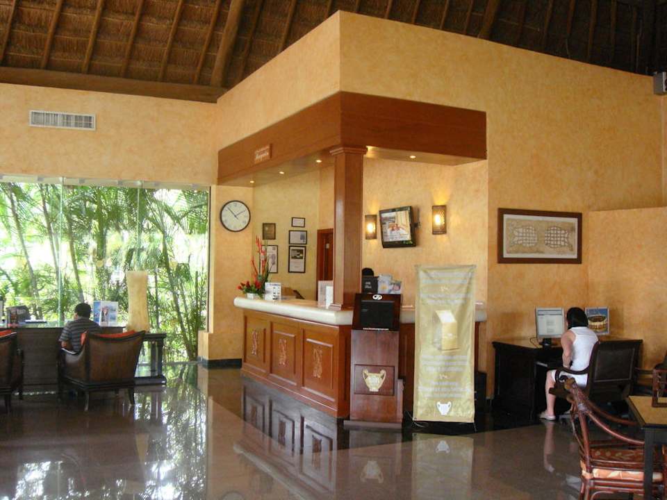 Royal Lobby Grand Palladium Select White Sand Resort & Spa