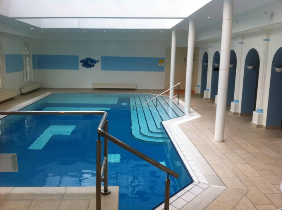 Einladender Poolbereich Strandhotel Ahlbeck