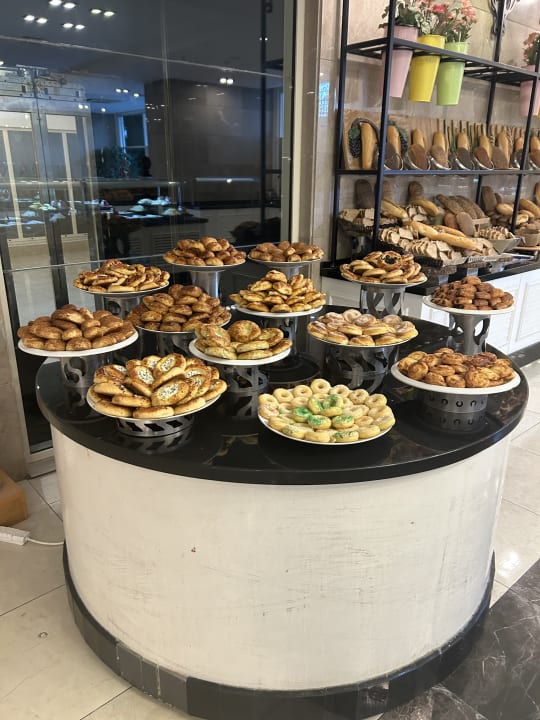 Gastro Well Palace Side