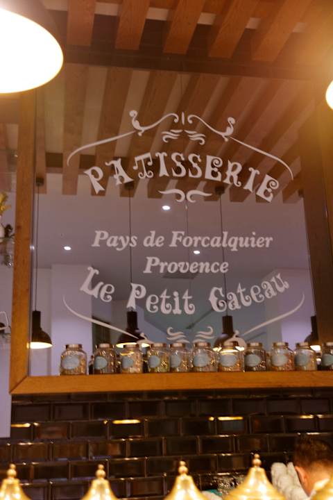 Gastro Acanthus Cennet Barut Collection