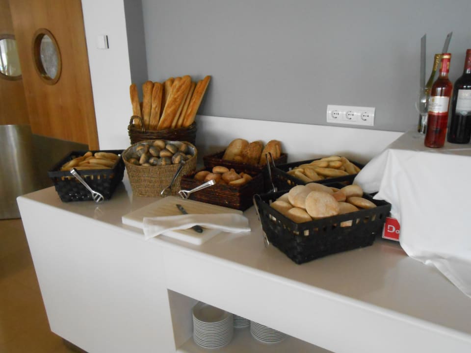 Brot und Backwaren allsun Hotel Pil-lari Playa
