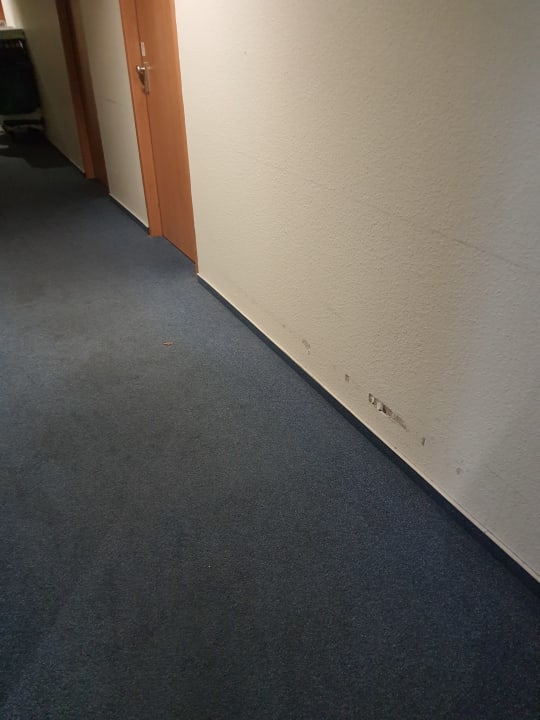 Zimmer Good Morning + Berlin City East