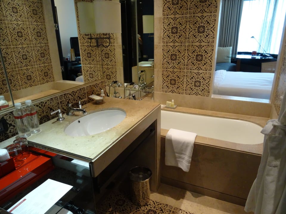 Bad Grand Hyatt Erawan Bangkok