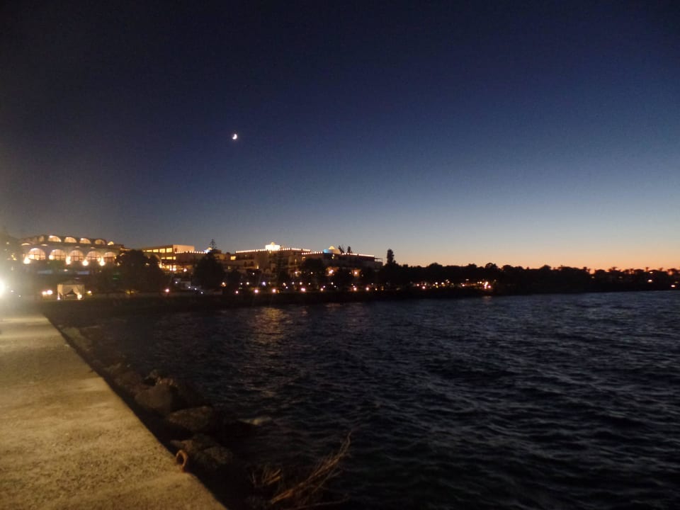 Blick zum Hotel vom Steg TUI BLUE Oceanis Beach and Spa Resort