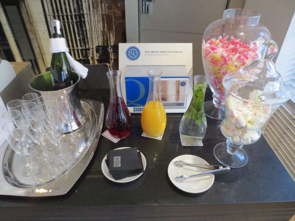 Begrüßungsgruß in der Lobby Hotel H10 London Waterloo