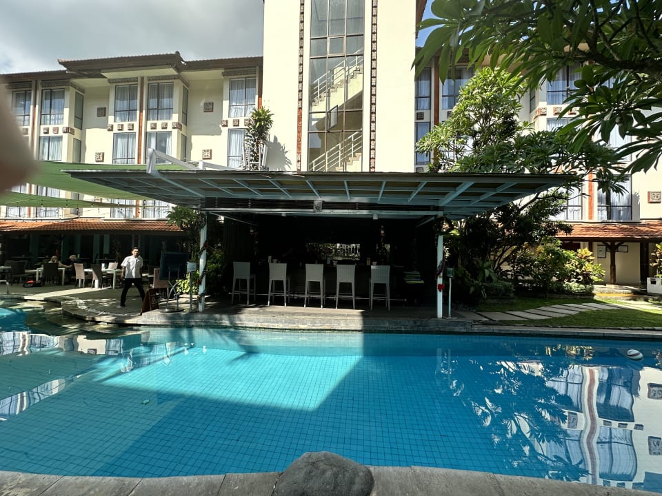 Gastro Prime Plaza Hotel & Suites Sanur
