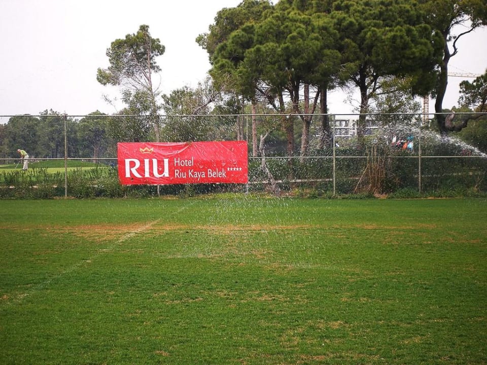 Im Hintergrund der Golfplatz Kaya Belek Hotel