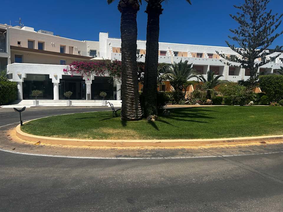 Lobby Anissa Beach & Village