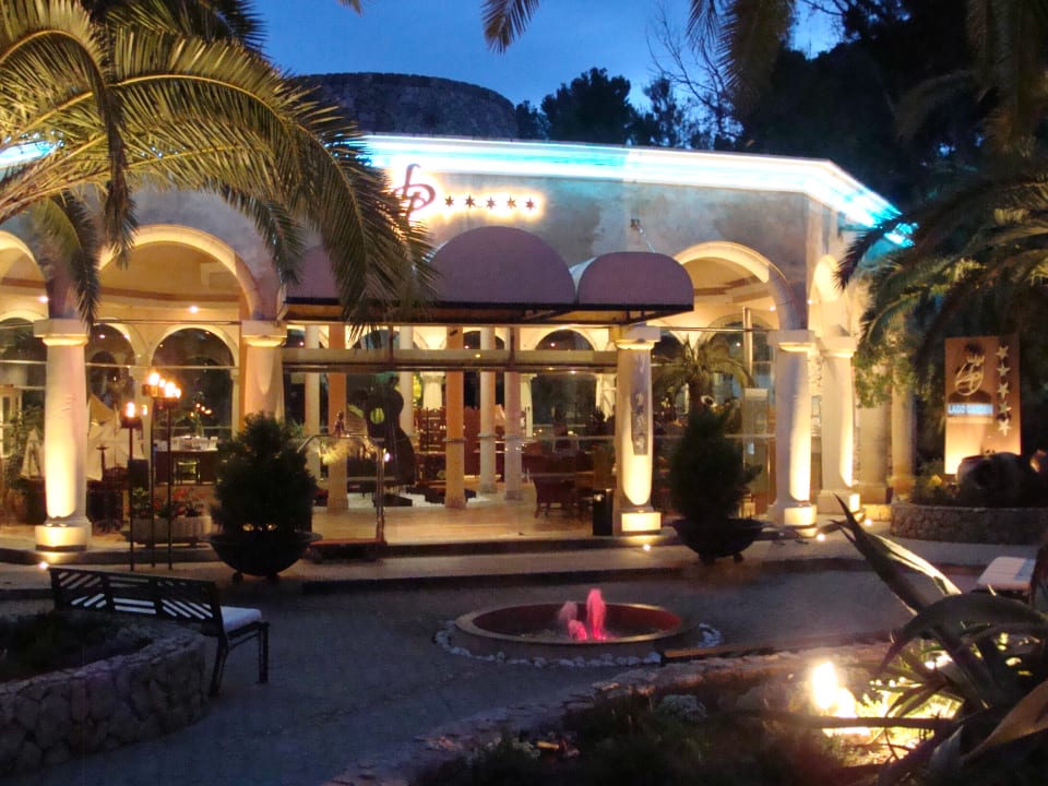 Lobby Lago Garden