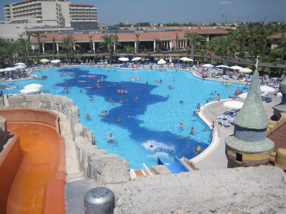 Blick auf den Pool TUI BLUE Palm Garden