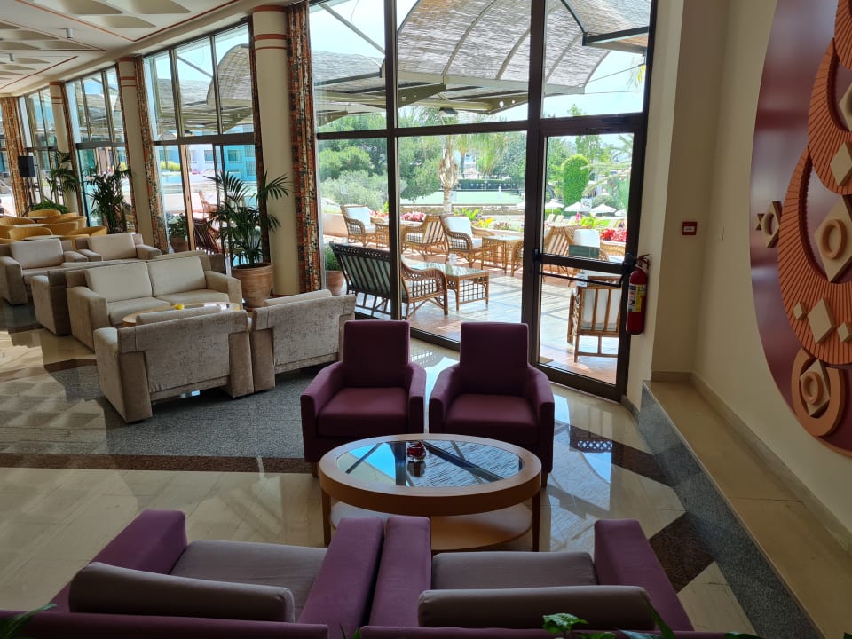 Gastro Constantinou Bros Athena Royal Beach Hotel