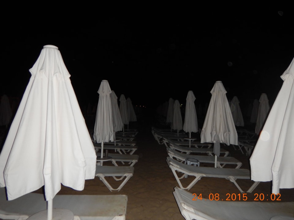 Strand bei Nacht Seaden Corolla Hotel