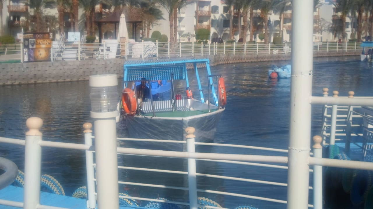 Es geht mit dem Boot zum Meer Pickalbatros Dana Beach Resort - Hurghada