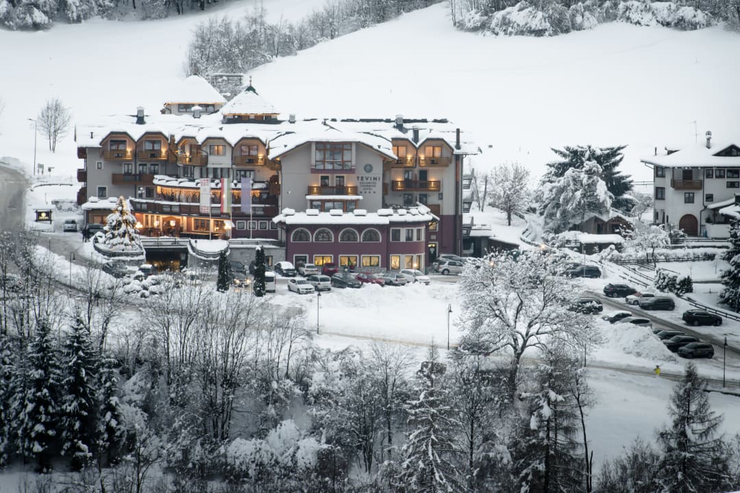 Außenansicht Tevini Dolomites Charming Hotel