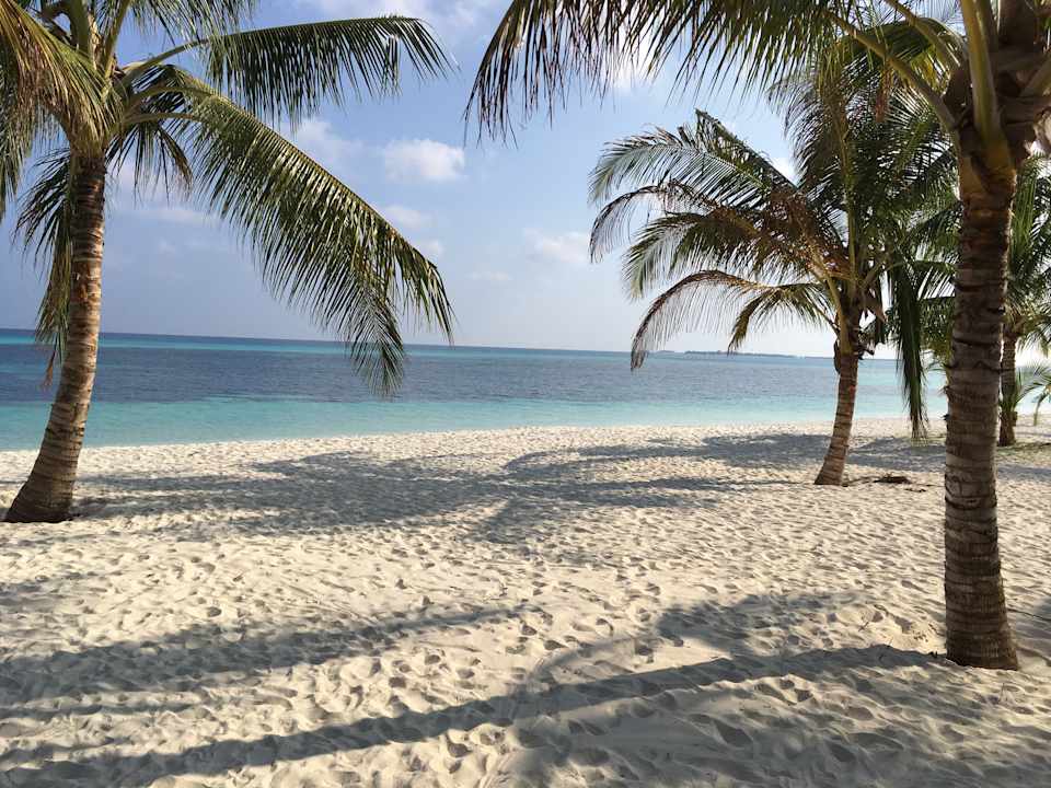 Strand Kuredu Island Resort & Spa