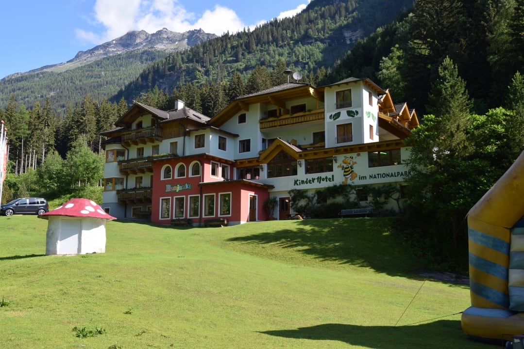 Außenansicht Pirker´s Natur & Bio Familienhotel