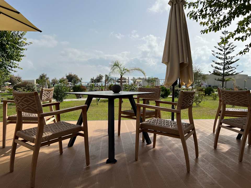 Gartenanlage Domes Aulūs Zante, Autograph Collection