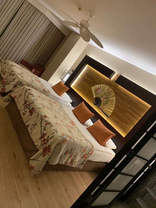 Zimmer Limak Lara Deluxe Hotel & Resort