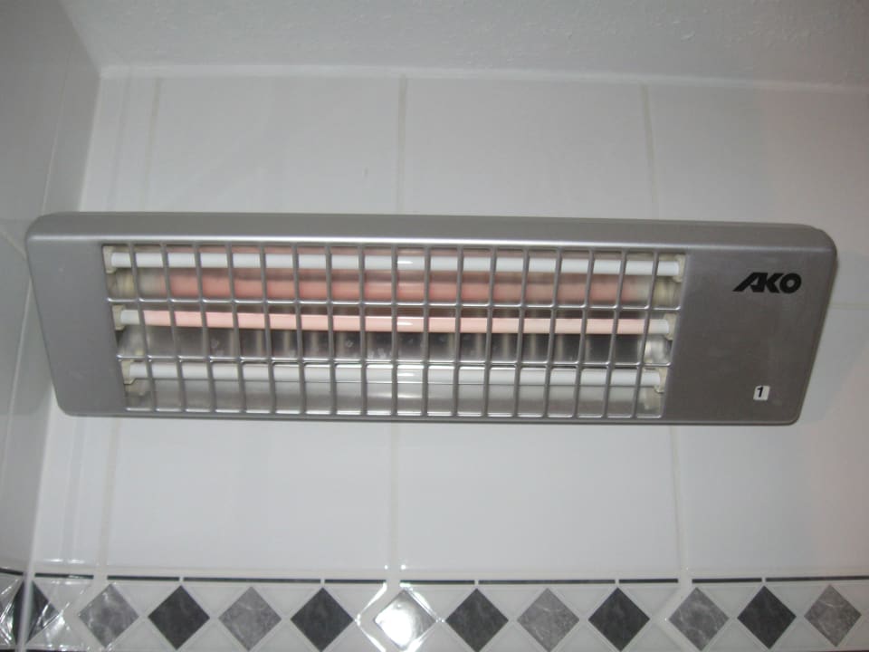 Heizung im Badezimmer Hotel Enziana Wien