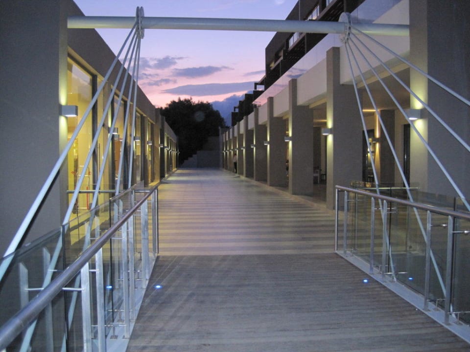Shoppingmeile im Hotel Atlantica Mikri Poli Crete