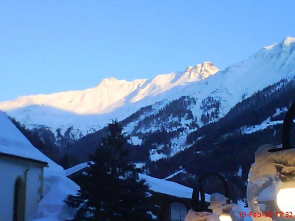 Aussicht vom Balkon Scol Sporthotel Großglockner Haus Jenshof